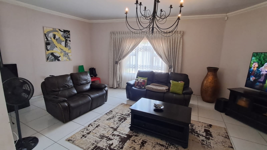4 Bedroom Property for Sale in Parys Free State